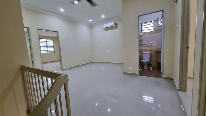 Shop / Office for Rent in Gelugor (Penang) - Jeffrey Chan - Interior - PropertyGuru.com.my