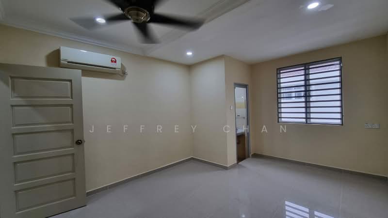 Shop / Office for Rent in Gelugor (Penang) - Jeffrey Chan - Interior - PropertyGuru.com.my