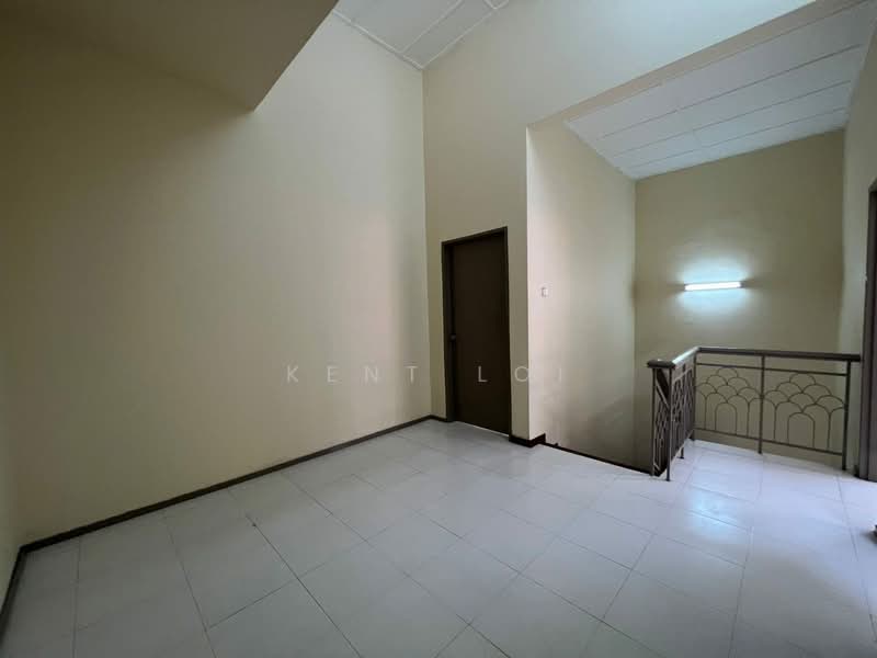 Rumah Teres 2 Tingkat untuk Disewa di Taman Rinting (Masai) - Kent Loi - Interior - PropertyGuru.com.my