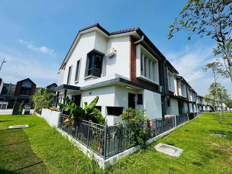 Rumah Teres untuk Dijual di Elmina (Shah Alam) - Mohd Fadzli - Exterior - PropertyGuru.com.my