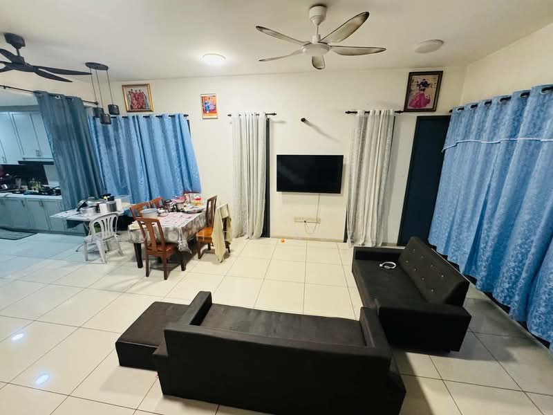 Rumah Teres untuk Dijual di Elmina (Shah Alam) - Mohd Fadzli - Living Room - PropertyGuru.com.my