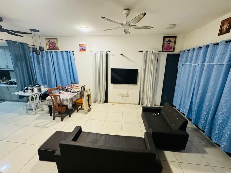 Rumah Teres untuk Dijual di Elmina (Shah Alam) - Mohd Fadzli - Living Room - PropertyGuru.com.my
