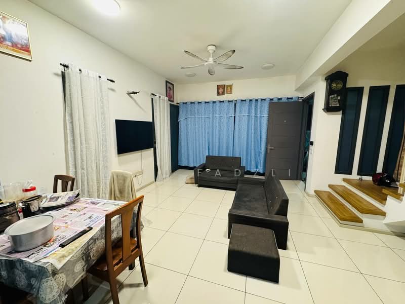 Rumah Teres untuk Dijual di Elmina (Shah Alam) - Mohd Fadzli - Living Room - PropertyGuru.com.my