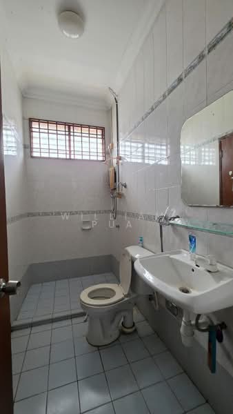 2-storey Terraced House for Sale in Bukit Indah 2 (Iskandar Puteri (Nusajaya)) - William Pua - Bathroom 2 - PropertyGuru.com.my