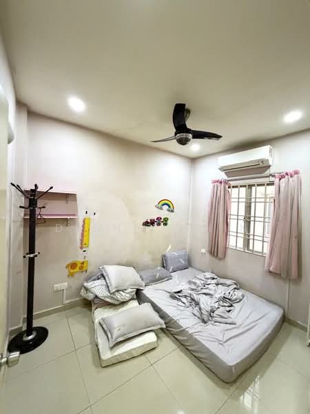 Apartment for Sale at Pangsapuri Bayu - Dennix Chin - Bedroom - PropertyGuru.com.my