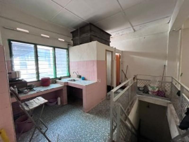 Shop for Sale in Melaka City (Melaka) - Woon . - Kitchen - PropertyGuru.com.my