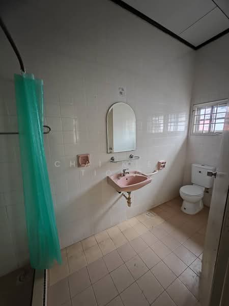 Bungalow for Sale in Kuantan (Pahang) - Chai Kiew Tiong - Bathroom - PropertyGuru.com.my