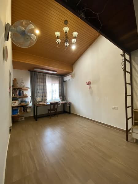 Semi-Detached House for Sale in Taman Koperasi Cuepacs (Cheras) - Guat Choon Ooi - Study - PropertyGuru.com.my