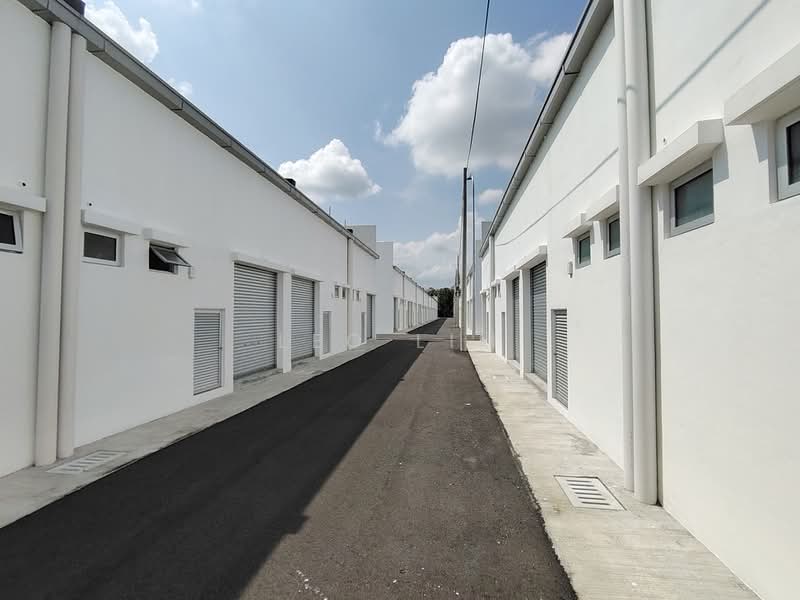 Shop for Sale in Bandar Tasik Kesuma (Beranang) - Leo Lim - Exterior - PropertyGuru.com.my