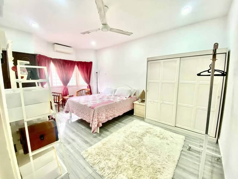 Terraced House for Sale in Taman Jasmin (Kajang) - Calvin Kok - Bedroom - PropertyGuru.com.my