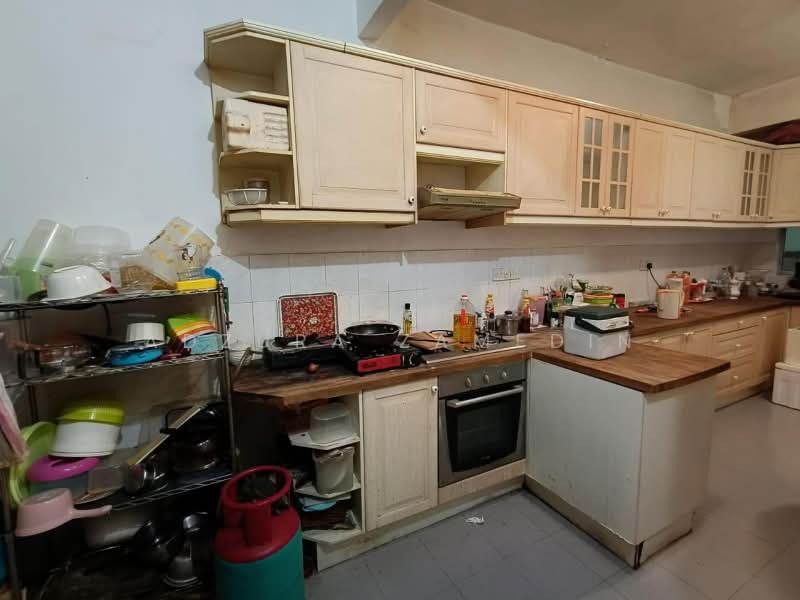 Rumah Teres 2 Tingkat untuk Dijual di SS18 (Subang Jaya) - Adzura Zamedin - Kitchen - PropertyGuru.com.my