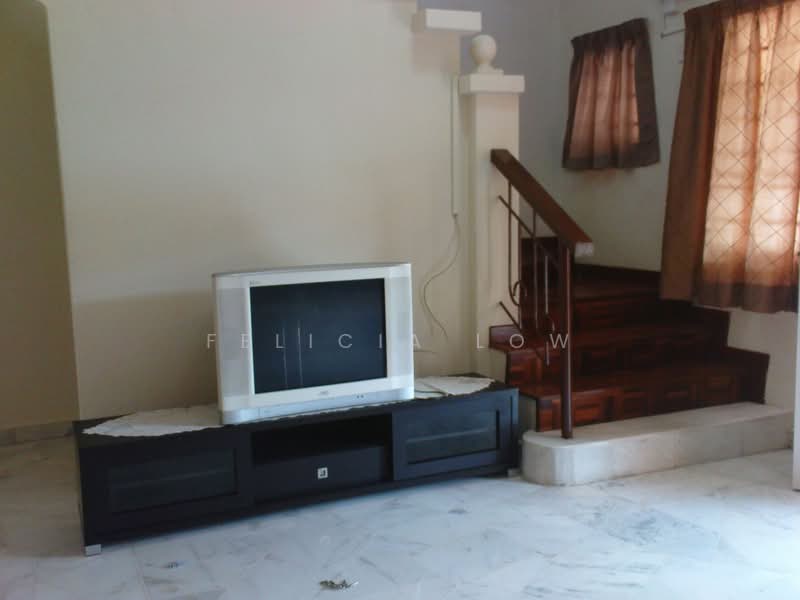 Rumah Teres untuk Dijual di Putra Heights (Subang Jaya) - Felicia Low - Living Room - PropertyGuru.com.my