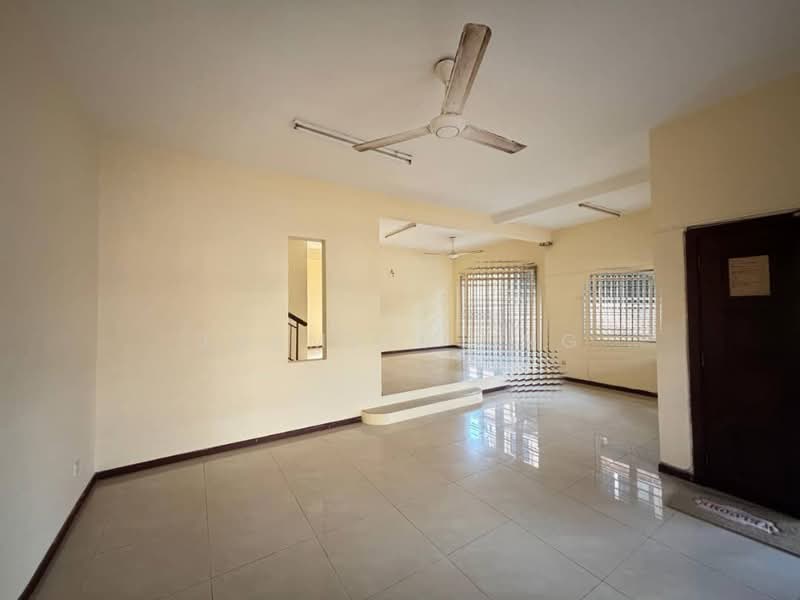 Rumah Berkembar untuk Dijual di Taman Usahawan (Kepong) - Jasmine Ong - Living Room - PropertyGuru.com.my