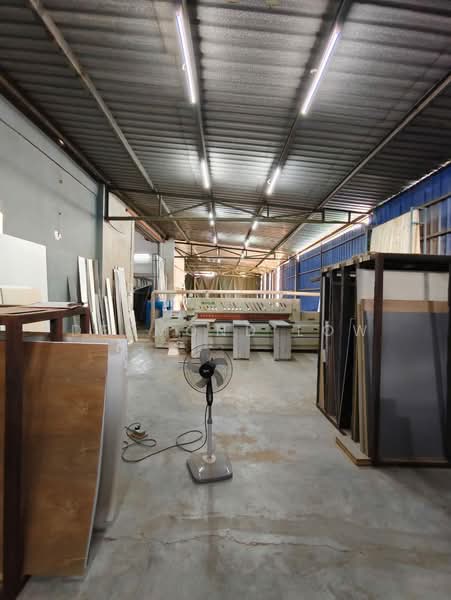 Semi-D Factory for Rent in Taman Perindustrian Alfa Impian (Balakong) - Desmond Low - Interior - PropertyGuru.com.my