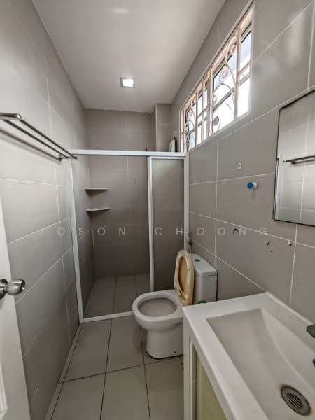 Semi-Detached House for Sale in Taman Bukit Serdang (Seri Kembangan) - Joson Choong - PropertyGuru.com.my