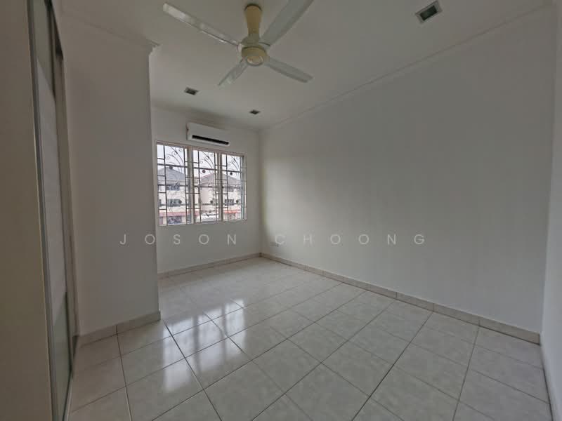 Semi-Detached House for Sale in Taman Bukit Serdang (Seri Kembangan) - Joson Choong - PropertyGuru.com.my