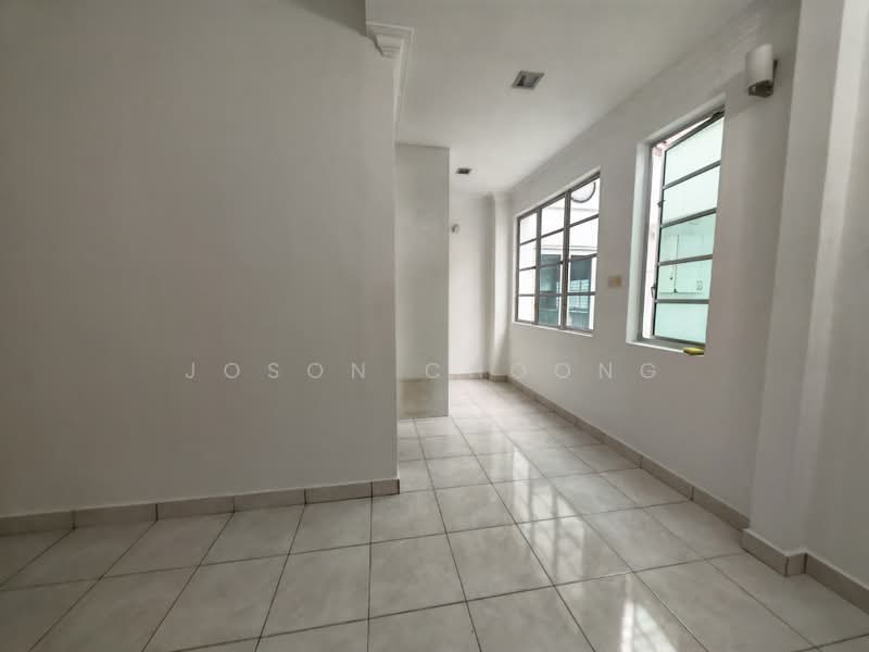 Semi-Detached House for Sale in Taman Bukit Serdang (Seri Kembangan) - Joson Choong - PropertyGuru.com.my