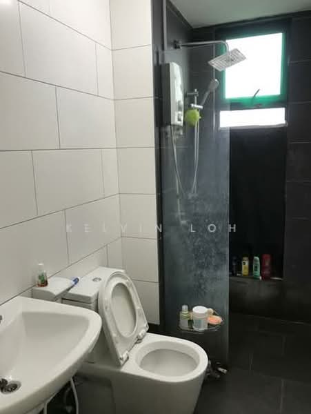 Service Residence for Sale at Univ 360 Place - Kelvin Loh - Bathroom - PropertyGuru.com.my