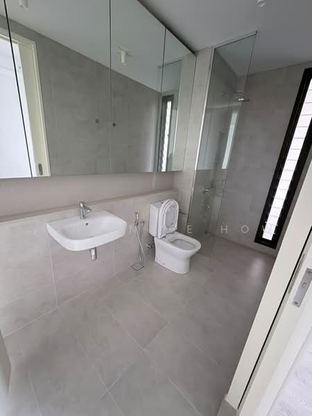 Servis Apartment untuk Dijual di Jendela Residences - Vong Nyee How - Bathroom - PropertyGuru.com.my