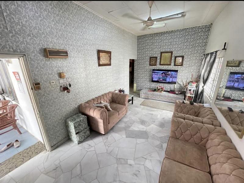 Terraced House for Sale in Selayang (Selangor) - Sean Yong - Living Room - PropertyGuru.com.my