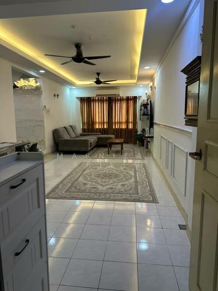 Apartment for Sale at D'shire Villa - Masnizah Arifin - Living Room - PropertyGuru.com.my