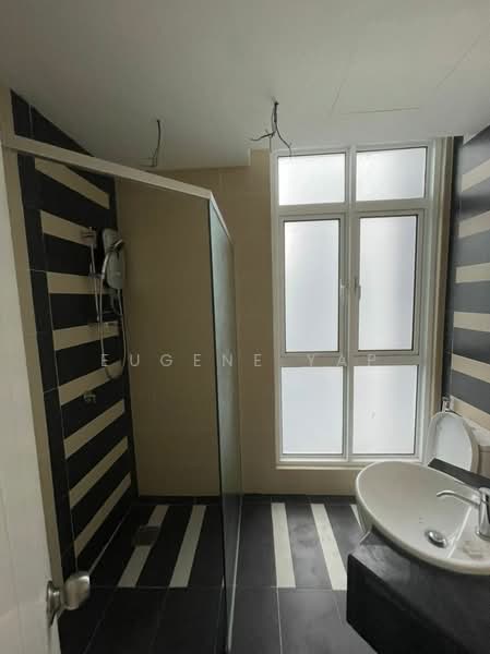 Service Residence for Sale at The Centrina Service Apartment@Central Residence - Eugene Yap - Bathroom - PropertyGuru.com.my