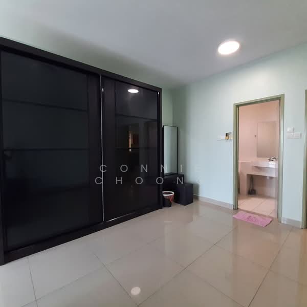 Servis Apartment untuk Disewa di D'Ambience Residences (Pangsapuri Ikatan Flora) - Connie Choong - Bedroom - PropertyGuru.com.my