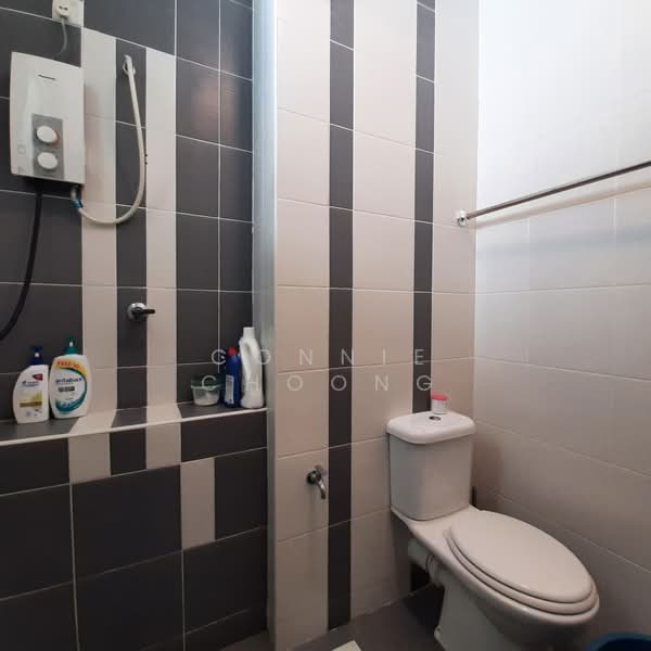 Servis Apartment untuk Disewa di D'Ambience Residences (Pangsapuri Ikatan Flora) - Connie Choong - Bathroom - PropertyGuru.com.my