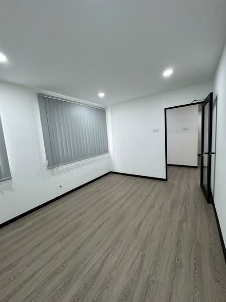 Shop for Rent in Eco Sanctuary (Telok Panglima Garang) - Elyn Soo - Interior - PropertyGuru.com.my