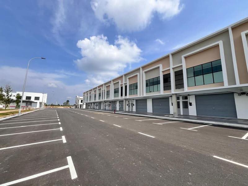 Shop for Rent in Bandar Botani Parkland (Jasin) - Woon . - Exterior - PropertyGuru.com.my