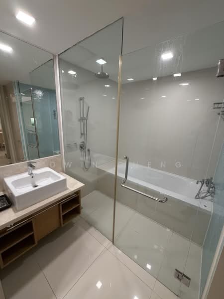 Service Residence for Rent at Cormar Suites (Fraser Place (Lot 163)) - Edwin Cheng - Bathroom - PropertyGuru.com.my