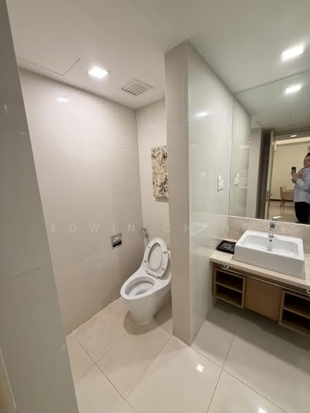 Service Residence for Rent at Cormar Suites (Fraser Place (Lot 163)) - Edwin Cheng - Bathroom - PropertyGuru.com.my