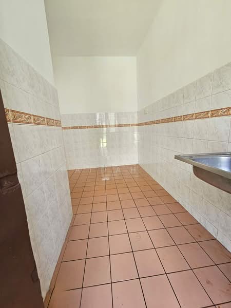 Rumah Teres 2 Tingkat untuk Dijual di Saujana Impian (Kajang) - Zuraidah Dan - Kitchen - PropertyGuru.com.my