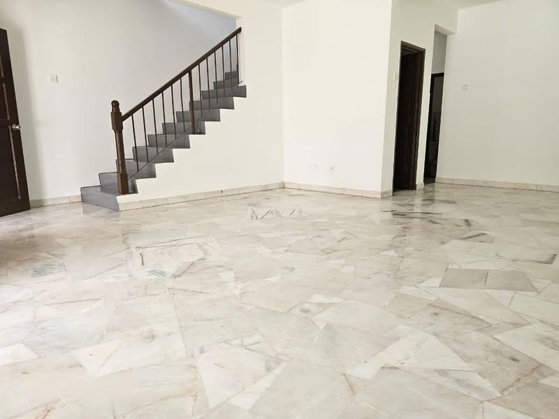 Rumah Teres 2 Tingkat untuk Dijual di Saujana Impian (Kajang) - Zuraidah Dan - Living Room - PropertyGuru.com.my