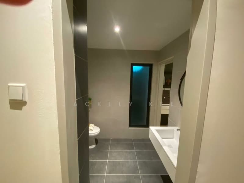 Pangsapuri untuk Dijual di Radium Adesa - Jacklly Kee - Bathroom - PropertyGuru.com.my