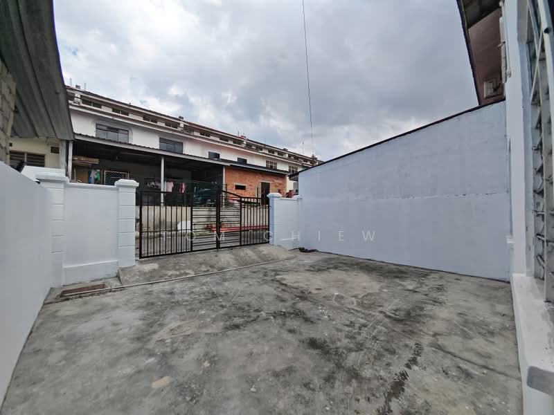 Terraced House for Sale in Senai (Kulai) - Tom Chiew - Exterior - PropertyGuru.com.my