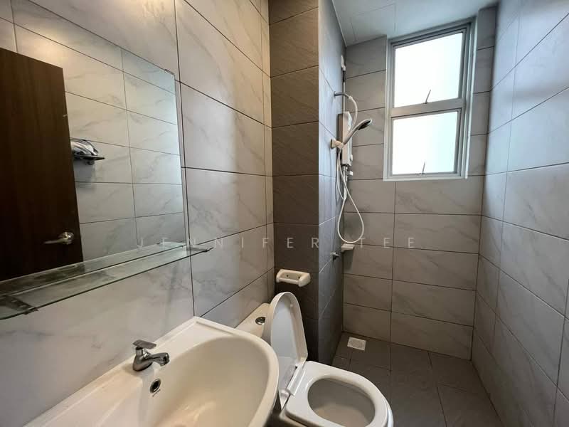 Servis Apartment untuk Disewa di SKS Habitat - Jennifer Tee - Bathroom - PropertyGuru.com.my