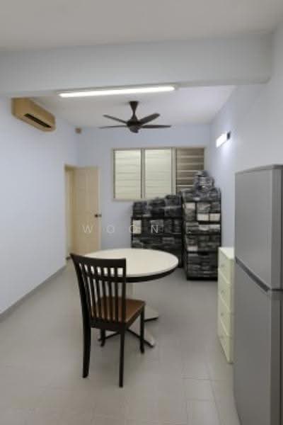 Rumah Berkembar untuk Dijual di Bayan Baru (Penang) - Woon . - Dining Room - PropertyGuru.com.my