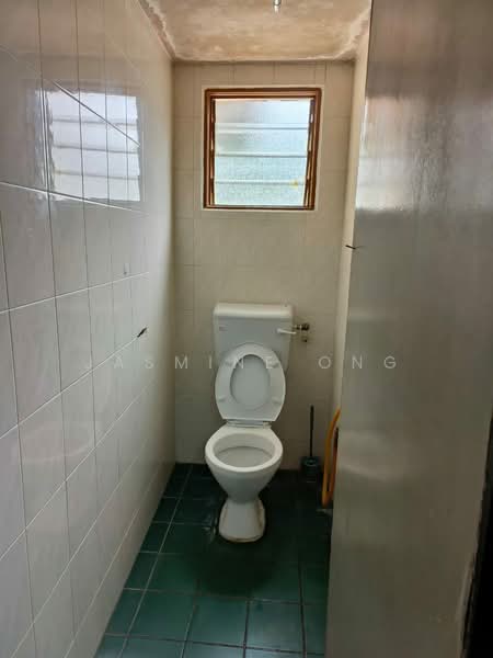 Rumah Teres untuk Dijual di Kepong Baru (Kepong) - Jasmine Ong - Bathroom - PropertyGuru.com.my