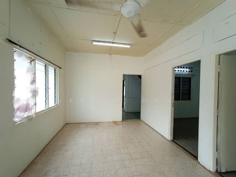 Rumah Teres untuk Dijual di Kepong Baru (Kepong) - Jasmine Ong - Living Room - PropertyGuru.com.my