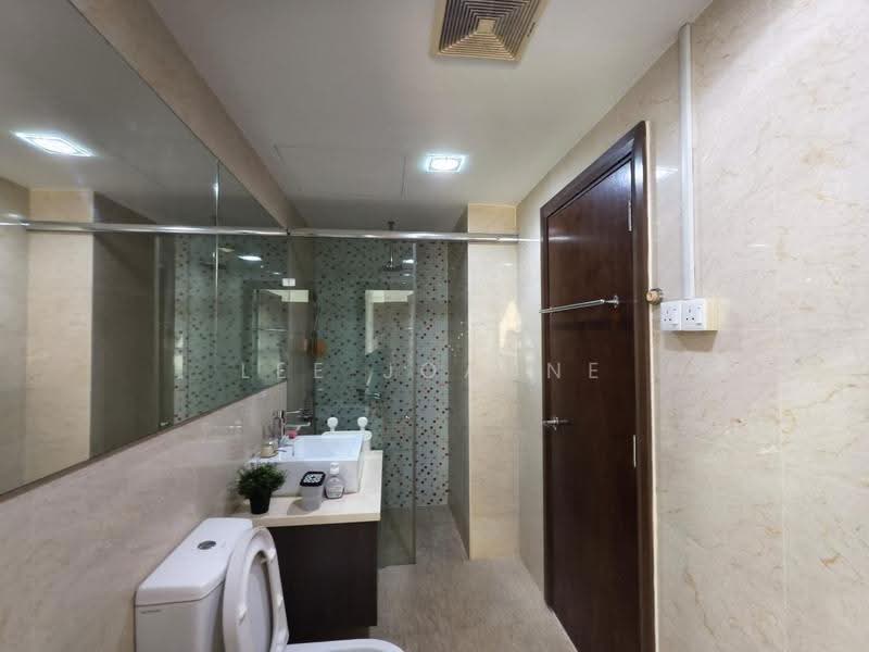 Kediaman Servis untuk Disewa di Regalia Residence - Lee Joanne - Bathroom - PropertyGuru.com.my