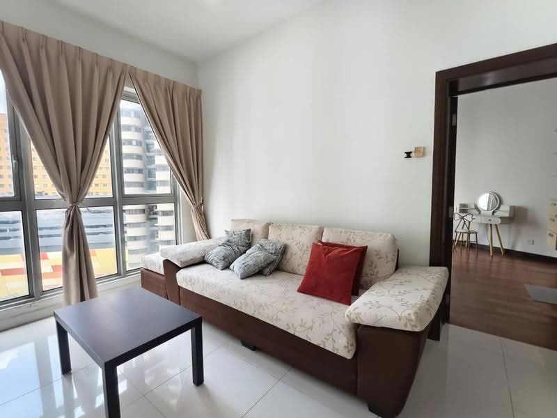 Kediaman Servis untuk Disewa di Regalia Residence - Lee Joanne - Living Room - PropertyGuru.com.my