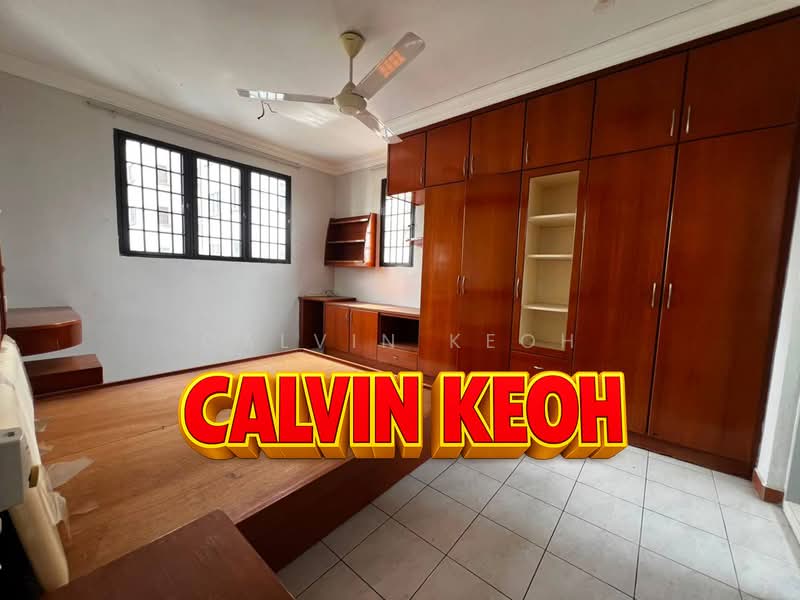 Pangsapuri untuk Dijual di Pearl Garden - Calvin Keoh - Bedroom - PropertyGuru.com.my