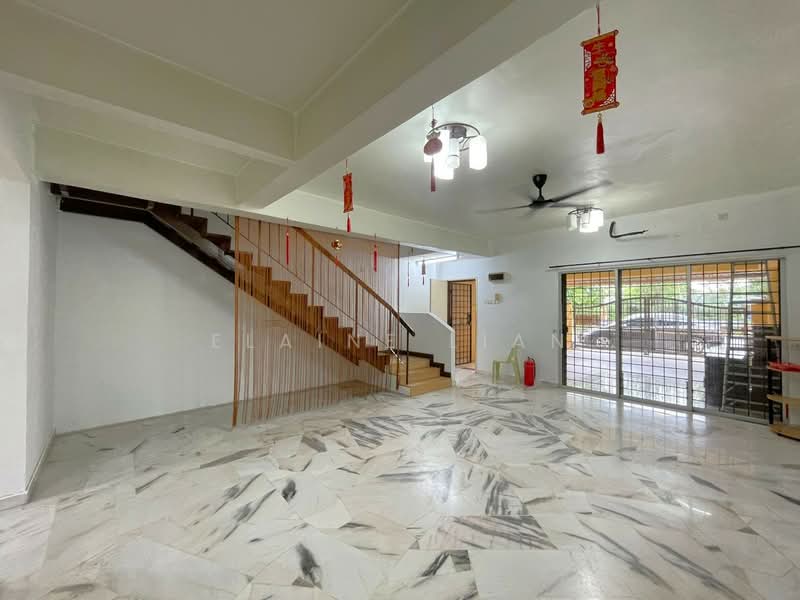 2-storey Terraced House for Sale in Bandar Mahkota Cheras (Cheras) - Elaine Lian - Living Room - PropertyGuru.com.my