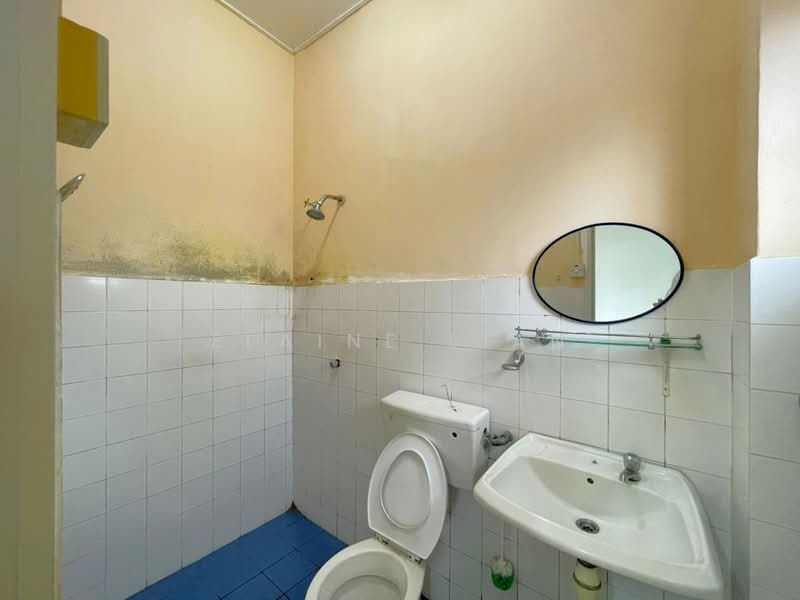 2-storey Terraced House for Sale in Bandar Mahkota Cheras (Cheras) - Elaine Lian - Bathroom - PropertyGuru.com.my