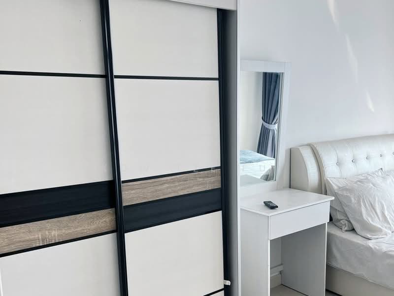 Service Residence for Sale at Univ 360 Place - Kow Tze Fui - Bedroom - PropertyGuru.com.my