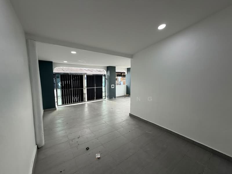 1-storey Terraced House for Sale in Ulu Tiram (Johor) - Wil Mong - Entrance - PropertyGuru.com.my