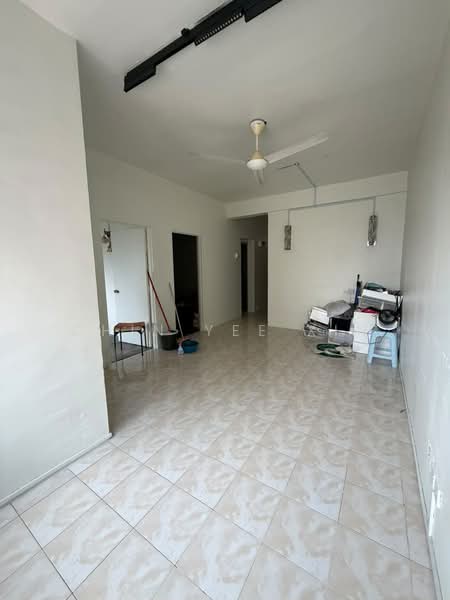 Rumah Flat untuk Dijual di Mutiara Magna - Chin Yee Xin - Living Room - PropertyGuru.com.my