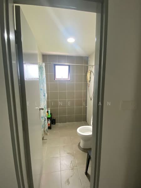 Condominium for Rent at Dezire Hill Residence - Elaine Lian - Bathroom - PropertyGuru.com.my