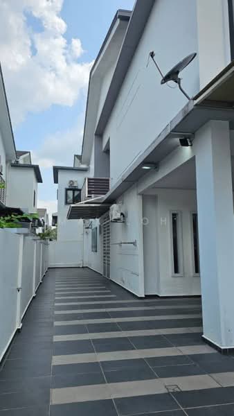 Cluster House for Sale in Kangkar Pulai (Skudai) - Max Loh - Exterior - PropertyGuru.com.my